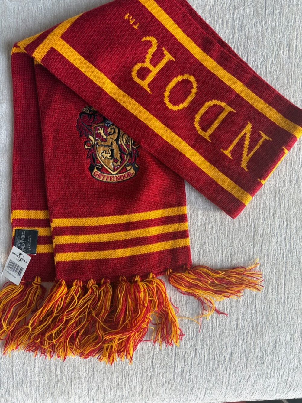 Universal Studios Harry Potter Gryffindor Scarf NEW With Tags